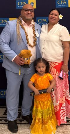 SU'A and family